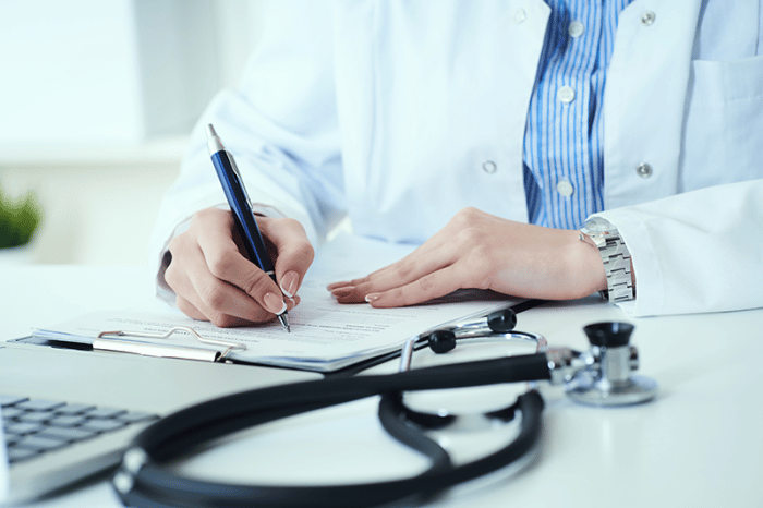 La Complémentaire Santé Solidaire : bénéficiaires d'une aide spécifique annuelle, plus de frais de santé à payer 1 AdobeStock 295664542 web